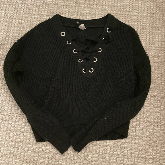 Divided by H&M Cropped Sweater - Picture 2 of 5